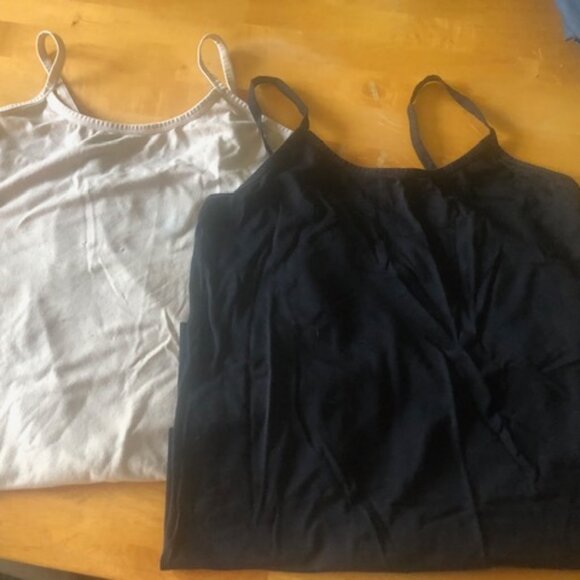 Pair of Tank Tops - Picture 1 of 4